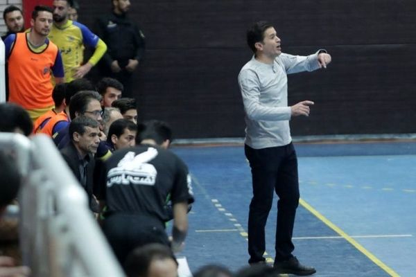 بازی مقابل کوثر اصفهان فینال‌گونه است