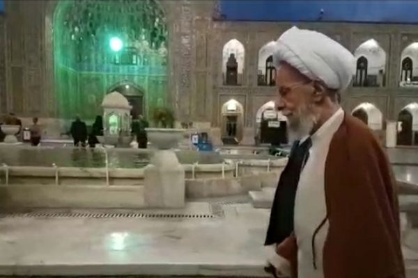 فیلم| گفتاری از مرحوم علامه مصباح یزدی در یکی از آخرین زیارت‌هایشان در حرم رضوی