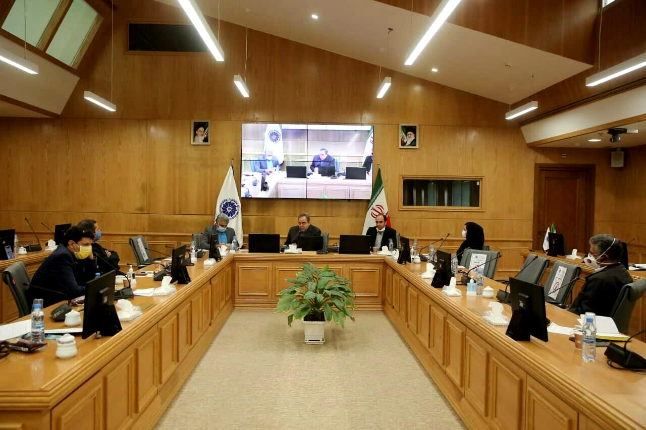 یونان بازار مناسبی برای پسته و زعفران ایران دارد