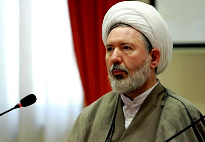 قرار گرفتن اخلاق در کنار علم مشکلات جامعه را حل خواهد کرد