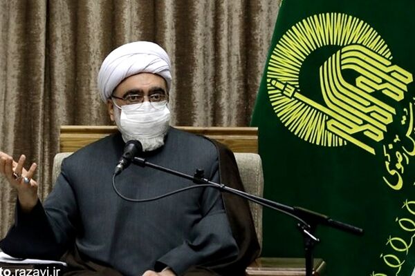 آستان قدس رضوی باید در مدیریت اسلامی و انقلابی الگو باشد