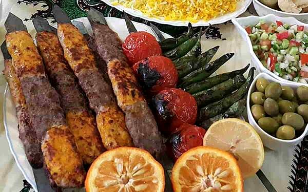 طرز تهیه کباب کوبیده دو رنگ خانگی