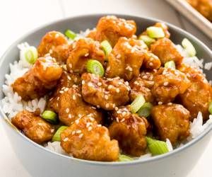 طرز تهیه خوراک مرغ چینی و سبزیجات به سبک چینی‌ها