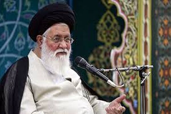 کاهش پول ملی درد است اما به هویت ولایی ما ضربه نمی‌زند