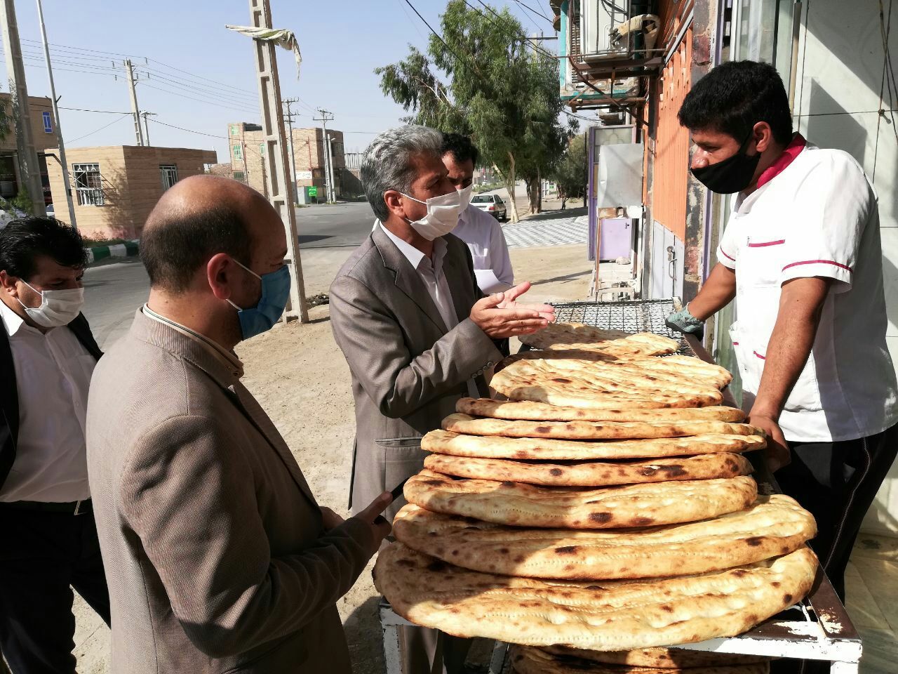 اخطار به ۵ هزار و ۱۵۰ نانوایی بی‌توجه به پروتکل‌های بهداشتی