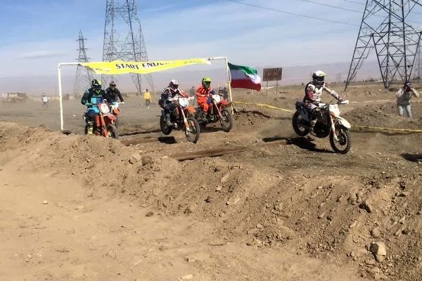 مشهد، نیشابور و تربت حیدریه رتبه برتر مسابقات موتورسواری استان شدند