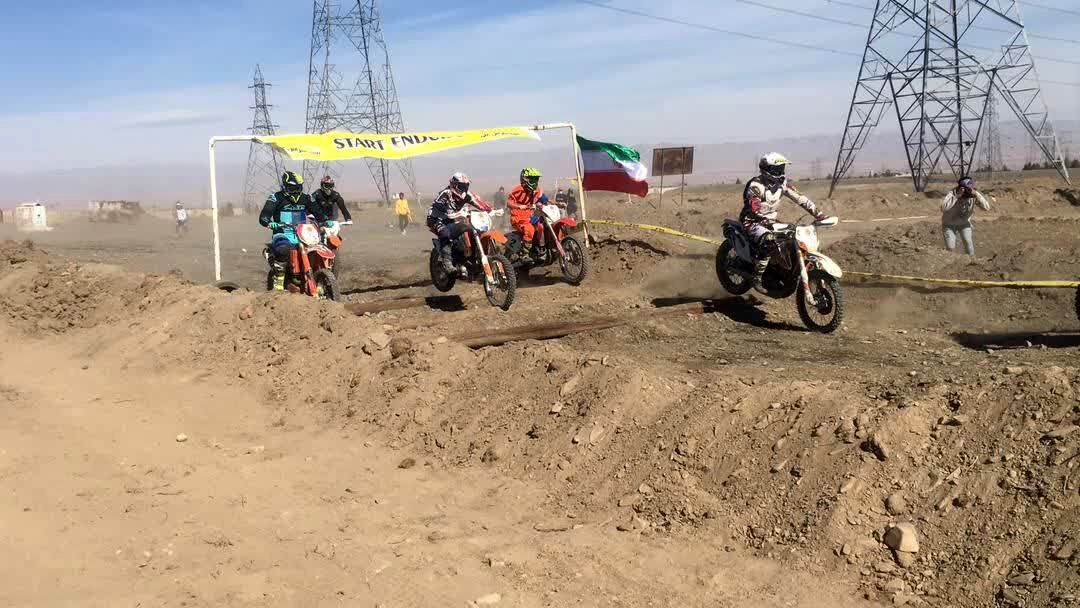 مشهد، نیشابور و تربت حیدریه رتبه برتر مسابقات موتورسواری استان شدند