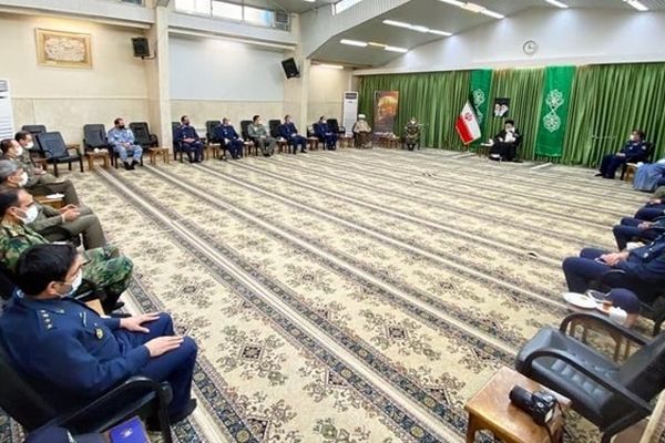 همافران آموزش دیده آمریکایی‌ها، بیعت کنندگان با امام هستند
