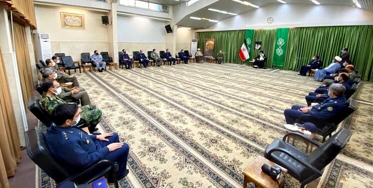 همافران آموزش دیده آمریکایی‌ها، بیعت کنندگان با امام هستند