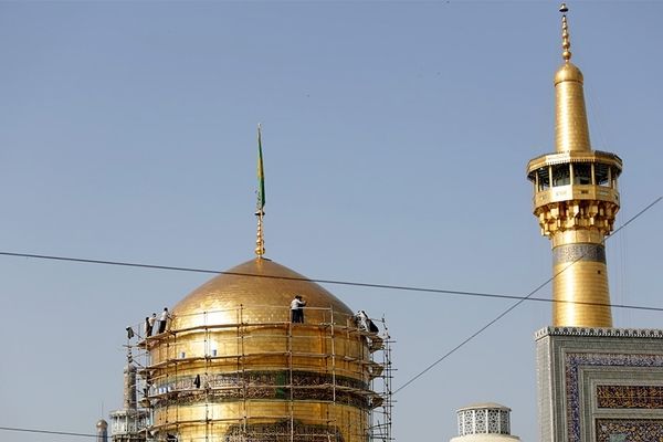 مرمت گنبد حرم مطهر حضرت امام رضا (ع) به پایان رسید