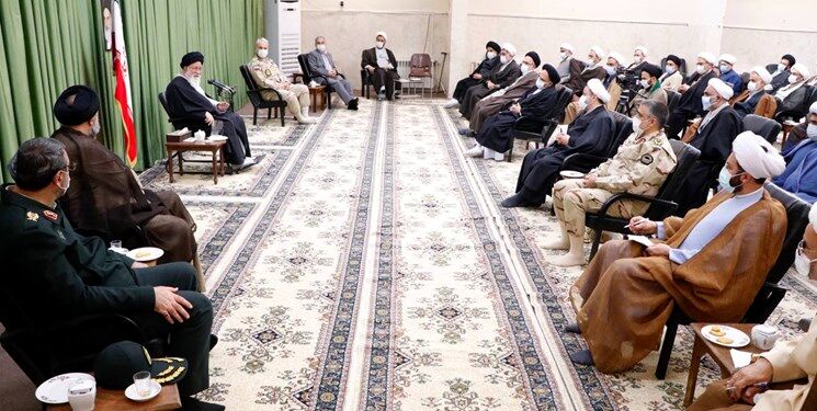 آیت‌الله علم‌الهدی: در هر شرایطی باید در کنار مردم باشیم