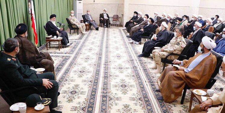 آیت‌الله علم‌الهدی: در هر شرایطی باید در کنار مردم باشیم
