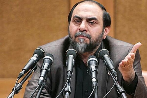 کسانی که سازش‌کاری می‌کنند یعنی روی حق ایستادگی نمی‌کنند