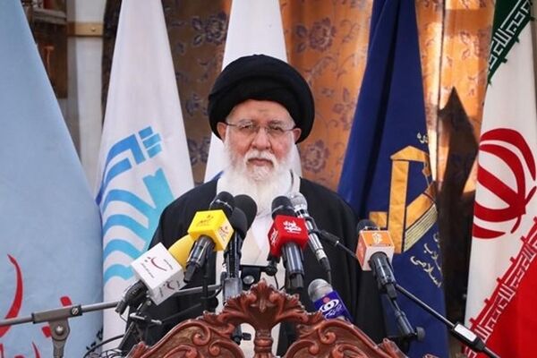 مشکلات کشور با توجه رهنمودهای رهبر انقلاب حل می‌شود