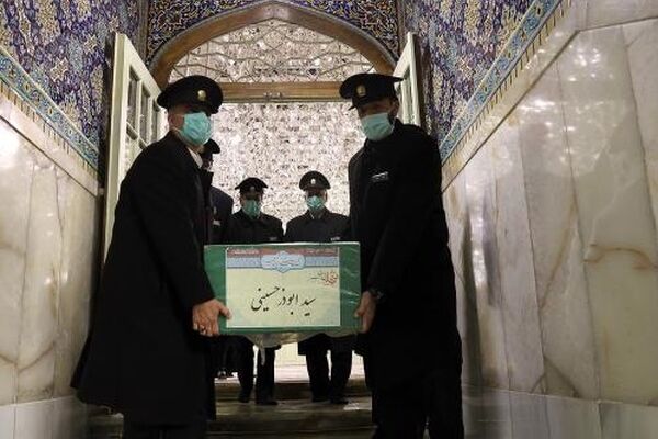 خاکسپاری شهید مدافع حرم در مشهد