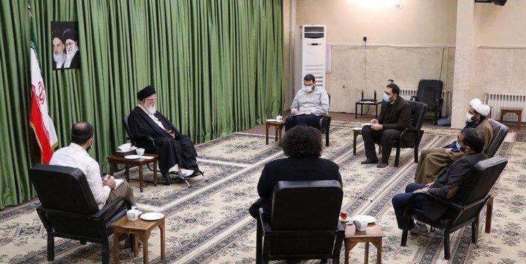باید تربیت‌کننده هنرمندان انقلابی و ارزشی باشیم
