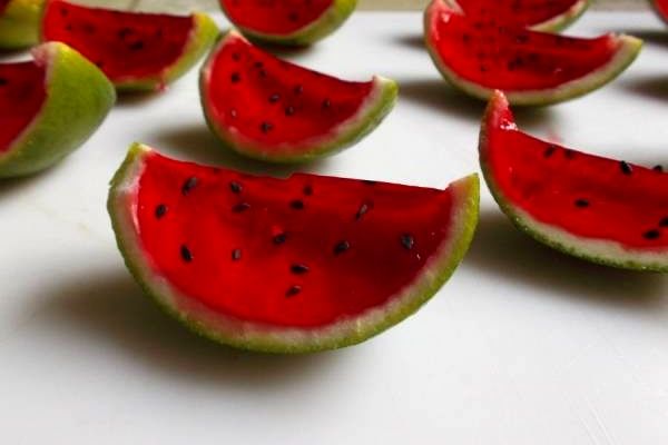 طرز تهیه “ژله هندوانه‌ای” مخصوص شب یلدا