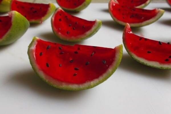 طرز تهیه “ژله هندوانه‌ای” مخصوص شب یلدا
