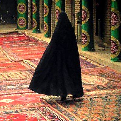 محقرترین مکان مساجد را به بانوان اختصاص ندهیم / چرا مسجد بانوان نداریم؟