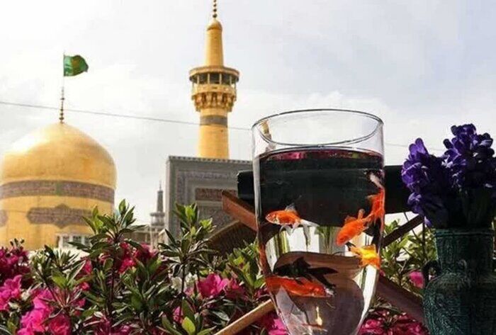 پخش زنده ۲۲۰۰ دقیقه برنامه ویژه تحویل سال از حرم مطهر رضوی