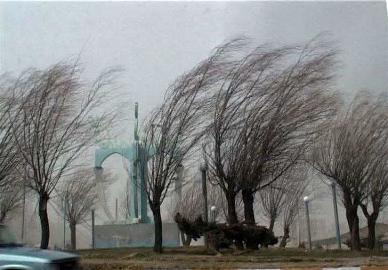 چهارشنبه وزش باد تشدید می‌شود