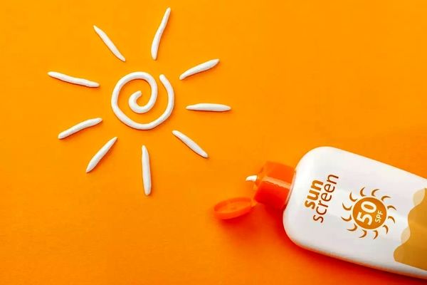 اگر ضدآفتاب بزنیم باز هم ویتامین D خورشید را دریافت می‌کنیم؟