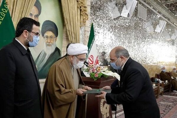 آستان قدس رضوی مرکز ایران است
