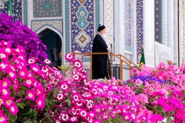 آیت الله سیداحمد علم الهدی به مناسبت روز جمهوری اسلامی پیامی صادر کرد