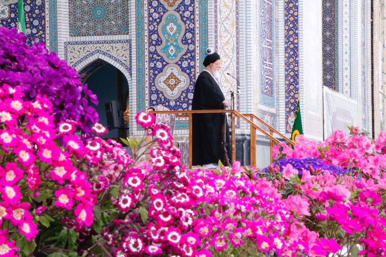 آیت الله سیداحمد علم الهدی به مناسبت روز جمهوری اسلامی پیامی صادر کرد
