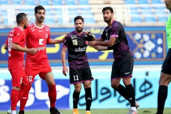 تیم‌های فوتبال پدیده و پرسپولیس به تساوی رضایت دادند