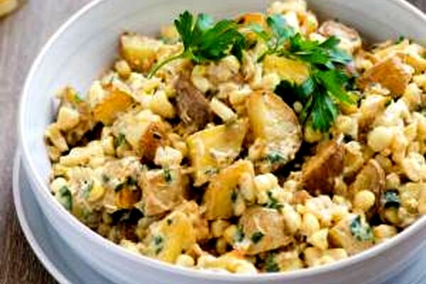 طرز تهیه سالاد سیب زمینی رستورانی