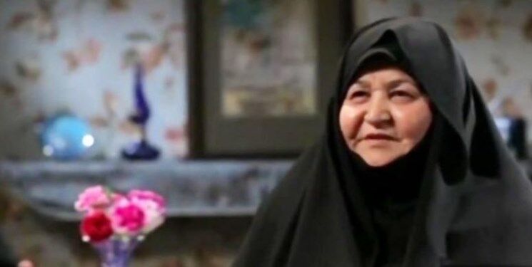 اقامه نماز میت بر پیکر همسر شهید بابانظر در حرم مطهر رضوی