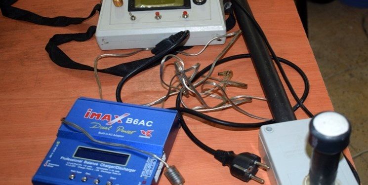 کشف یک دستگاه فلزیاب در حوزه استحفاظی تایباد