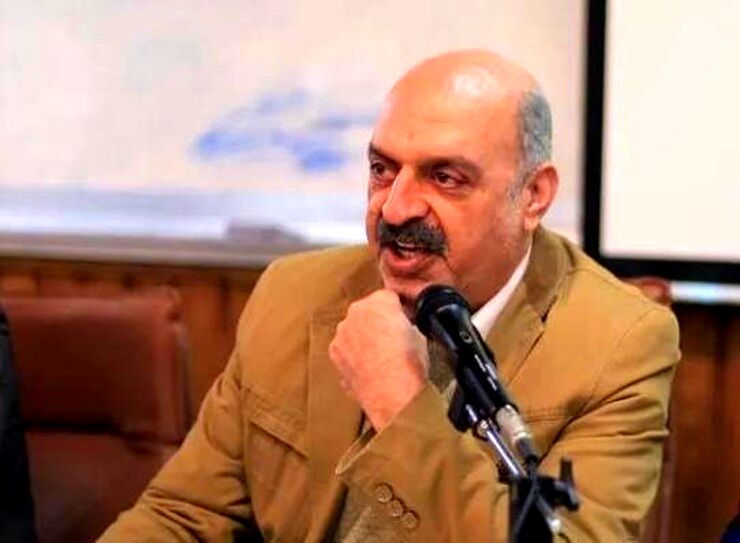 زباله‌گردها و مسائل بهداشتی دلایل نبود سطل زباله در روستای منزل‌آباد است