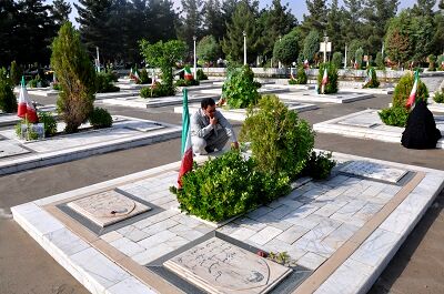 ساماندهی گلزار شهدا در اولویت فعالیت‌های عمرانی خراسان رضوی است
