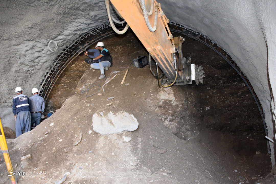 اجرای تونل قطار مشهد به گلبهار توسط شرکت آب‌ و خاک قدس رضوی