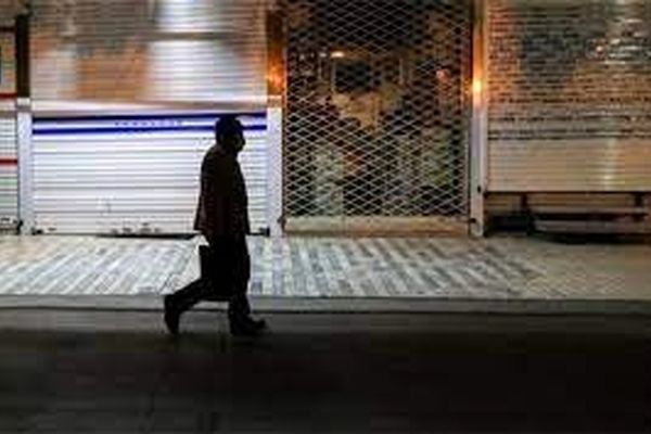 اجرای محدودیتهای کرونایی توسط فروشگاههای پوشاک در مشهد آغاز شد