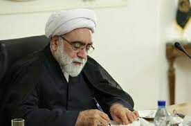 تولیت آستان قدس رضوی جویای احوال حضرات آیات مکارم شیرازی و مظاهری شد
