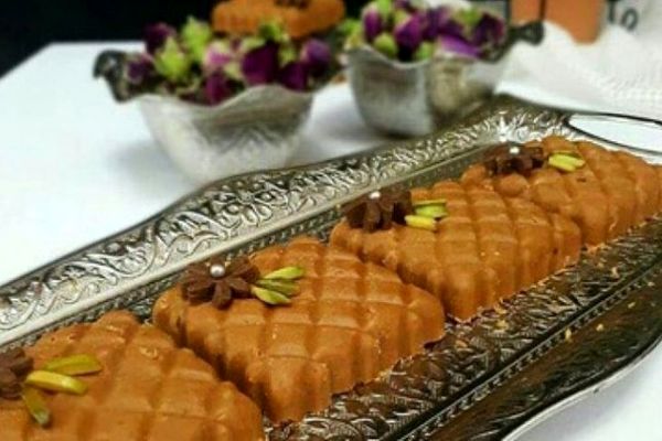 طرز تهیه حلوا نخودچی مناسب برای شب‌های قدر