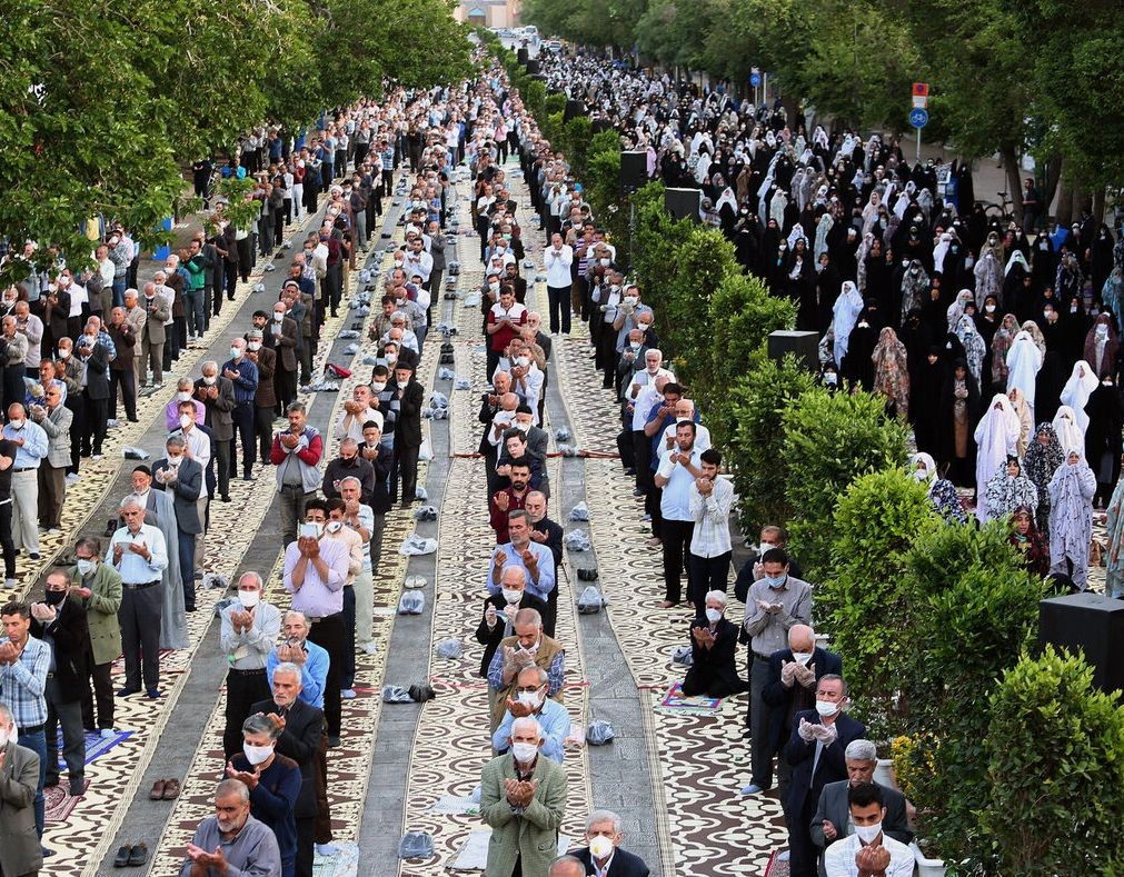 نماز عید فطر مناطق قرمز و زرد در فضای باز برگزار می‌شود