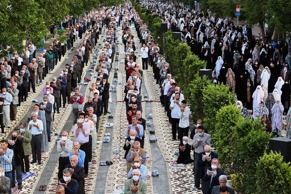 نماز عید فطر مناطق قرمز و زرد در فضای باز برگزار می‌شود