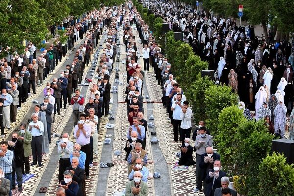 نماز عید فطر مناطق قرمز و زرد در فضای باز برگزار می‌شود