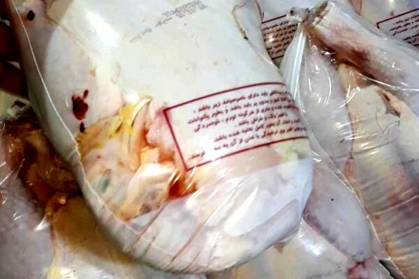 وجود خونابه در بسته بندی مرغ طبیعی است/ تذکر به کشتارگاه مرغ سهل انگار