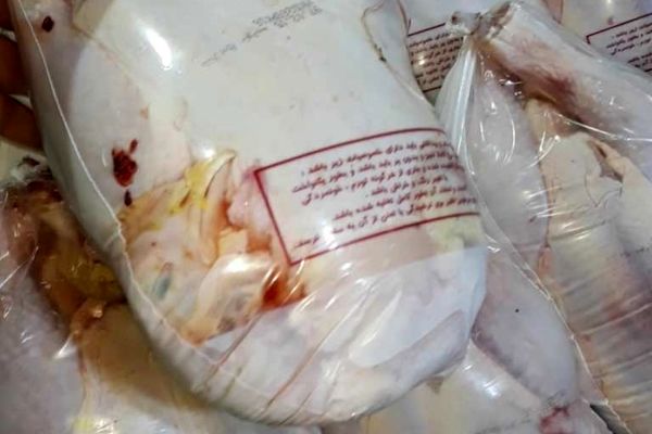 وجود خونابه در بسته بندی مرغ طبیعی است/ تذکر به کشتارگاه مرغ سهل انگار