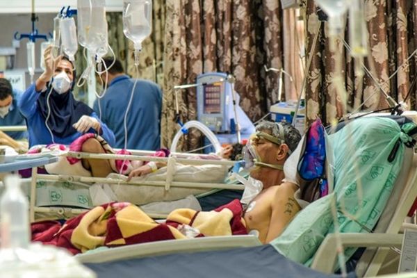 روند ابتلا به کرونا در خراسان رضوی پیش رونده است/ بستری ۵۴۴ مبتلای بدحال در بخش مراقبت های ویژه