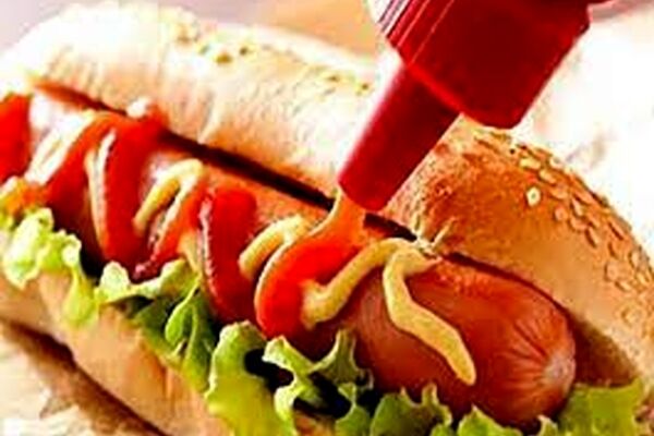 خوردن یک هات داگ، ۳۶ دقیقه از عمرتان را کم می‌کند