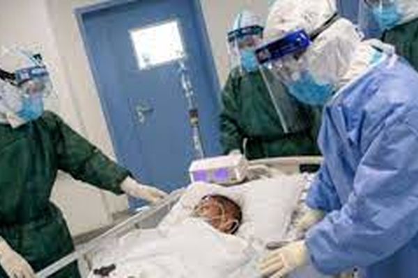 بستری کودکان کرونایی در بیمارستان اکبر مشهد سه برابر افزایش یافت