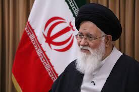 آیت‌الله علم‌الهدی ارتحال علامه‌ حکیمی را ضایعه‌ای برای روحانیت توصیف کرد