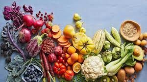 تغذیه قبل و بعد از تزریق واکسن کرونا چگونه باشد