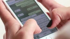 چگونه با همسری که به شبکه‌های اجتماعی معتاد شده‌است رفتار کنیم؟